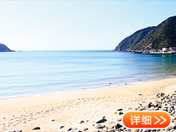 鱼贯海水游泳场