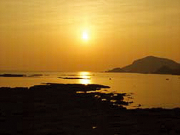 鱼贯・黑石的夕阳